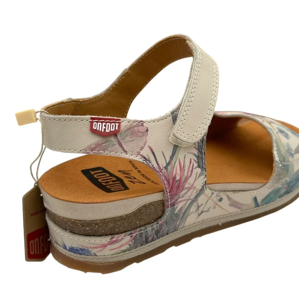 Onfoot Womens‎ Open Toe Leather Sandals Size 9/41 Beige/Multicolor Floral Print
